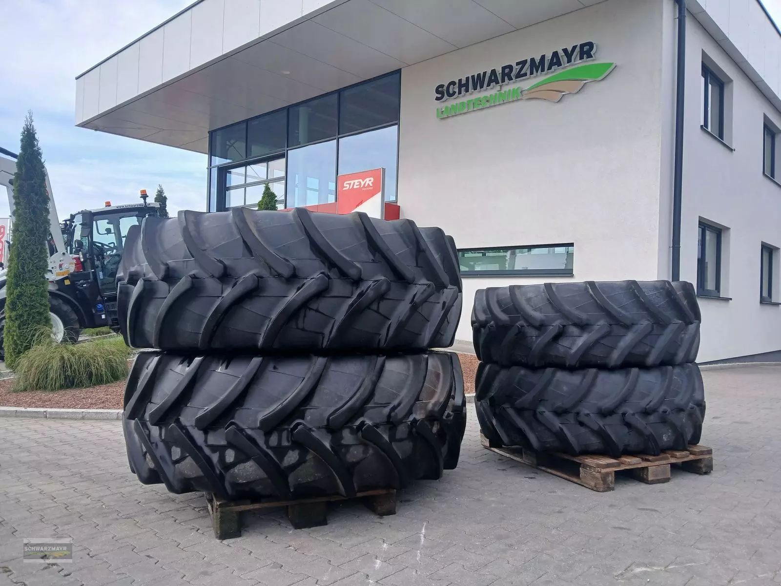 E-FARM: MICHELIN 600/60r38+480/60r28 - Roue et chenille - id CKG9RHZ - 6 583 € - Autriche