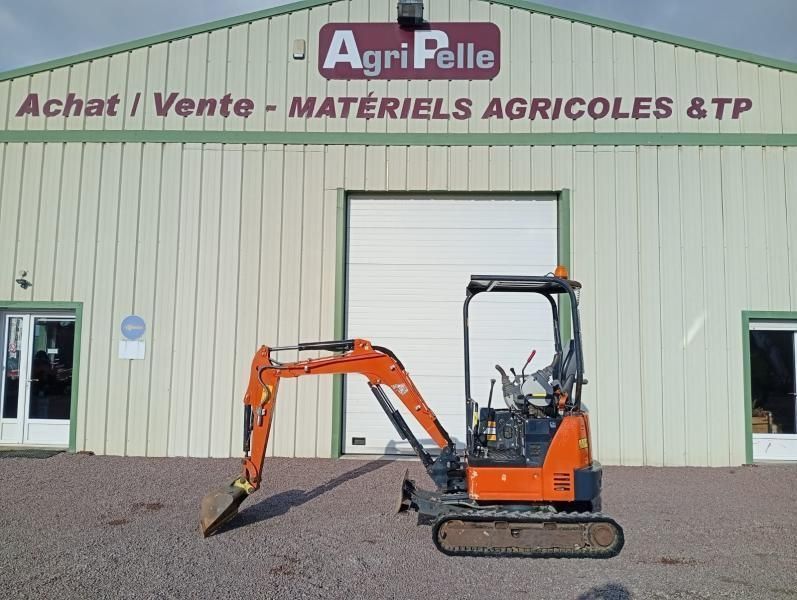 Hitachi zx19u-6 Mini excavadora  17.500 €