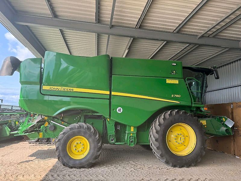 E-FARM: John Deere S780 - Mähdrescher - id 9RUDH6M - 360.000 € - Baujahr: 2023 - Abgelesene Motorstunden: 430,Deutschland