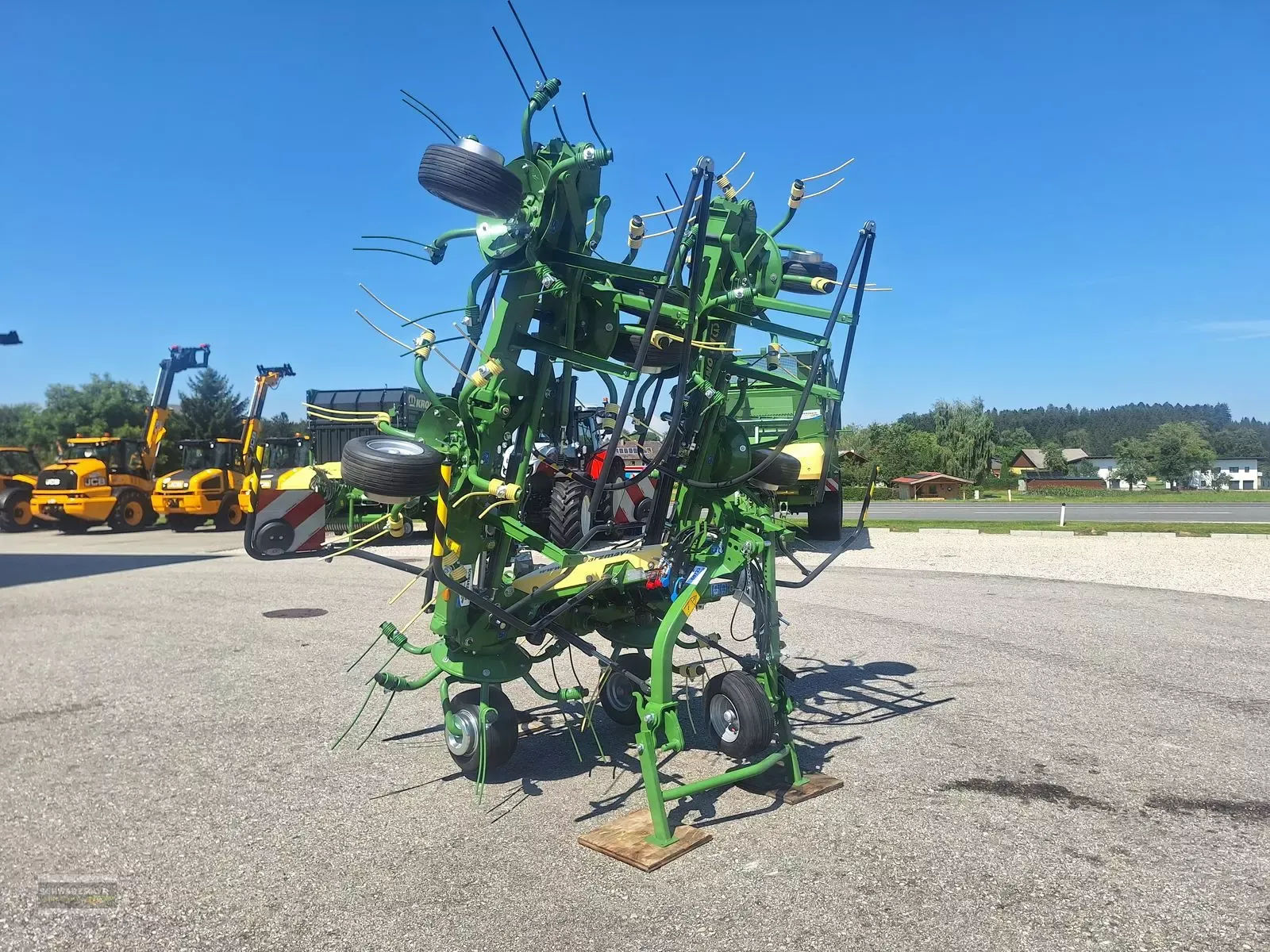E-FARM: Krone Vendro 900 - Tedder - id VNPMUSC - Anul: 2025 - Austria