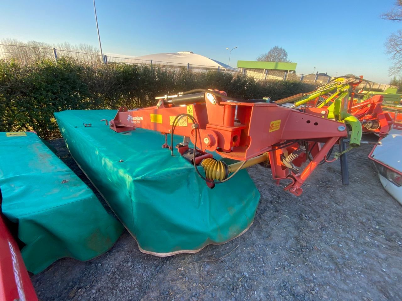 E-FARM: Kverneland taarup 2532 - Faucheuse - id BRHBI3P - 4 900 € - Année: 2012 - France