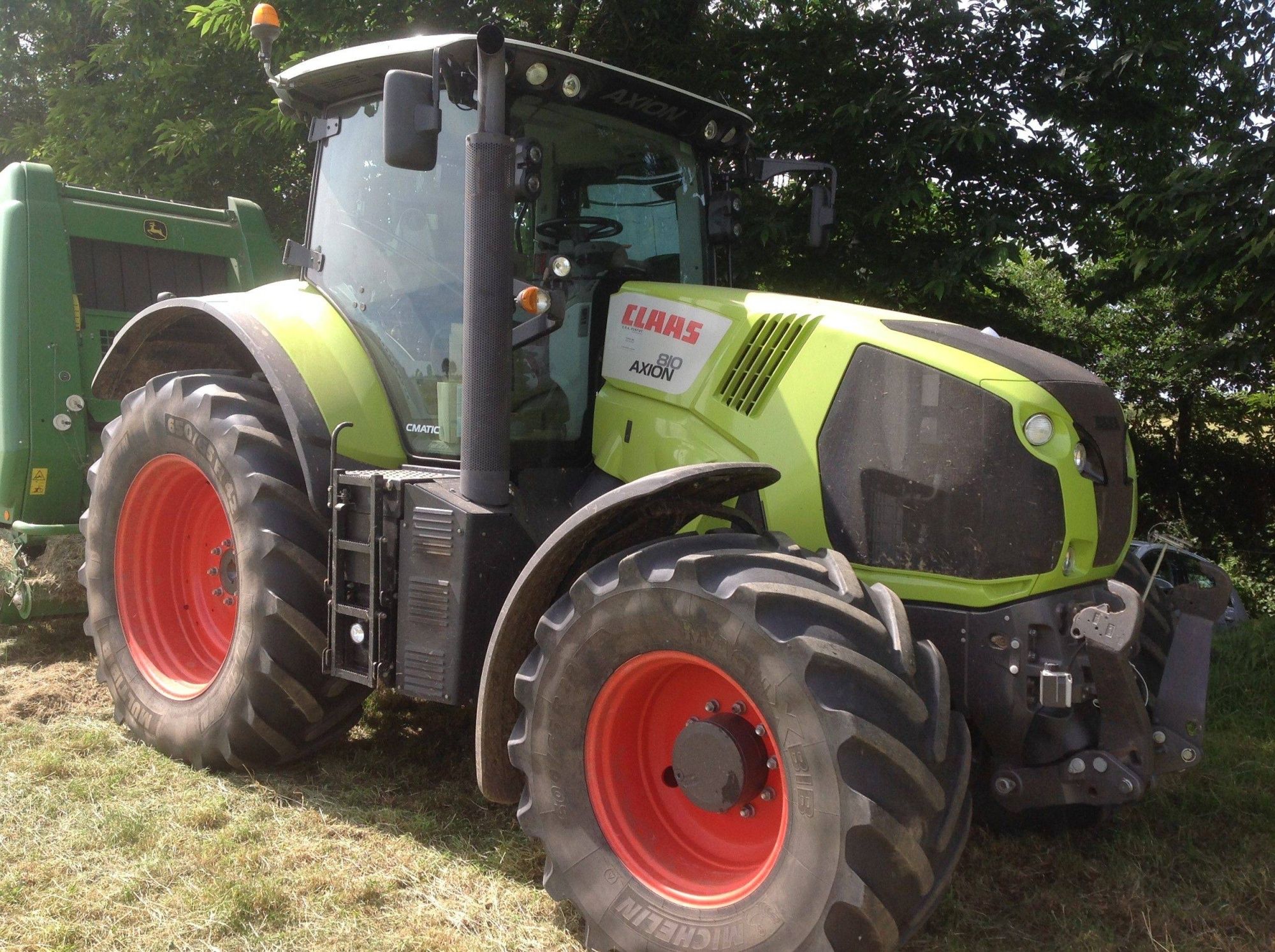 E-FARM: Claas Axion 810 CMATIC - Tractor - id A63I1QD - €74,000 - Year of construction: 2015 - Engine hours: 7,350,Engine power (HP): 215
