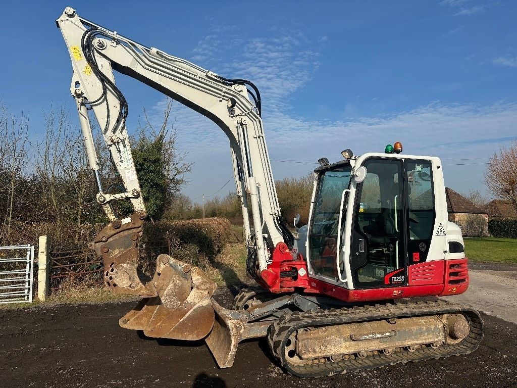 Takeuchi tb 290 Mini-pelle 39 125 €