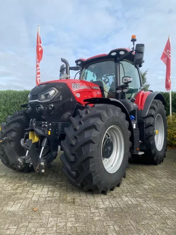 Case IH Puma 220 CVX Tractor €178,500