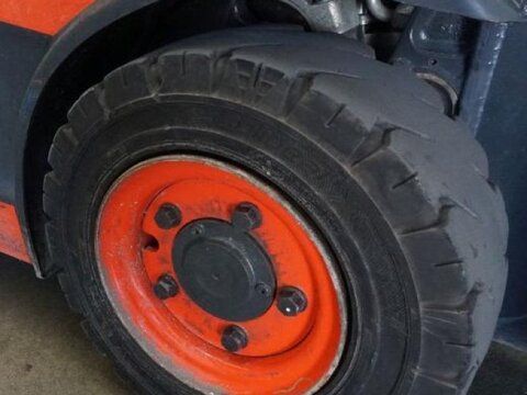 E-FARM: Linde e 16 evo 386-02 - Stivuitor - id RX3EHWB - 9.800 EUR - Anul: 2016 - Citeste ore: 7.347,Germania