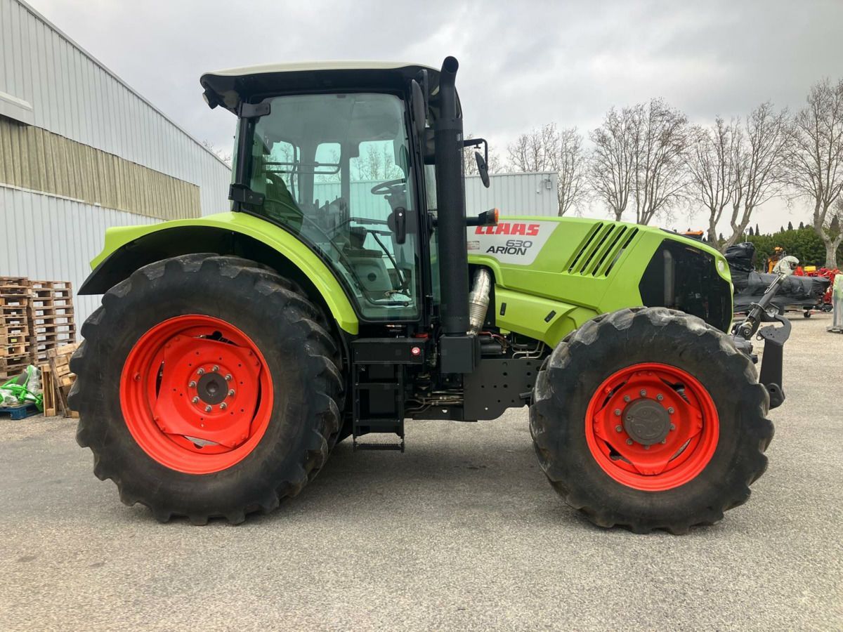 E-FARM: Claas Arion 630 - Tractor - id THHRS6V - €50,000 - Year of construction: 2013 - Engine hours: 4,000,Engine power (HP): 145,France