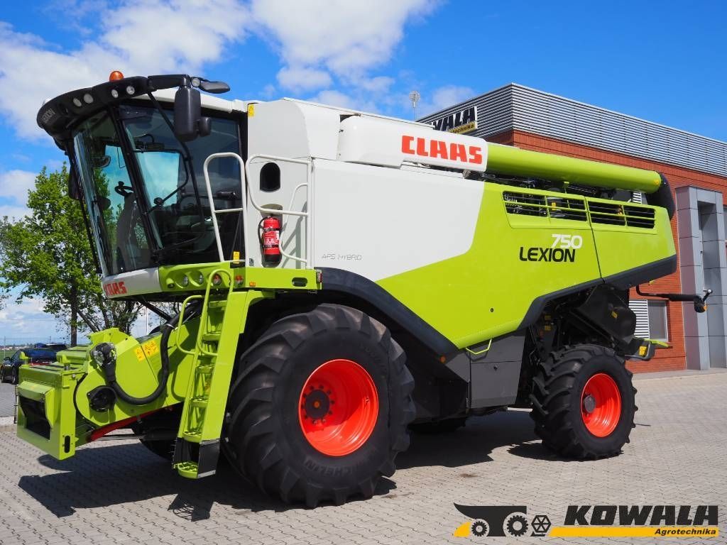 Claas Lexion 770 Kombajni za žito 165 000 €