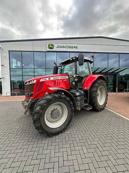 E-FARM: Massey Ferguson 7720S - Tracteur - id HI8AGUV - 69 283 € - Année: 2021 - Lecture du nombre d'heure: 4 180,Puissance du moteur (chevaux): 200,Royaume-Uni