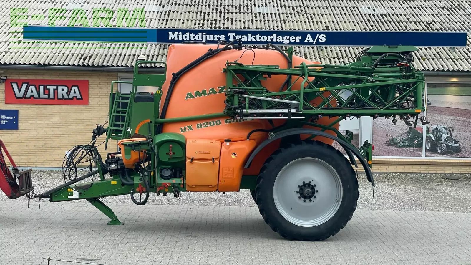 Amazone ux 6200 24 mtr. Permetezőgép 43 354 EUR