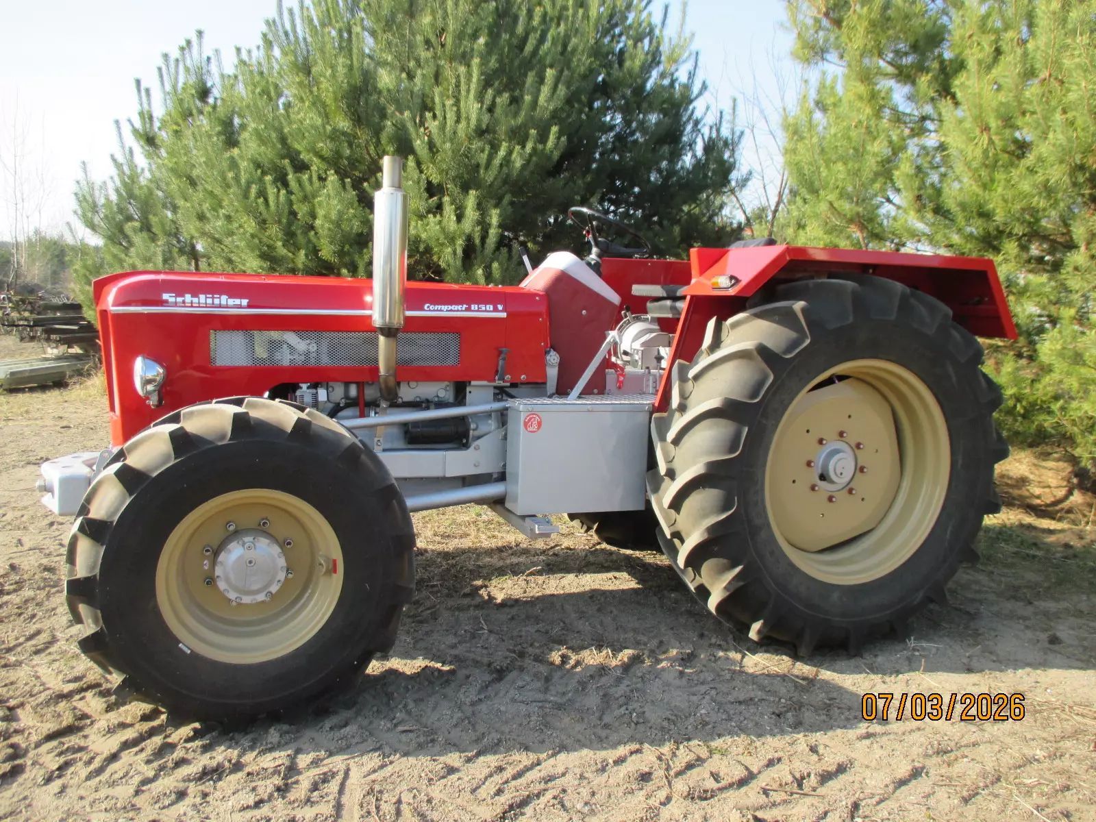 Schlüter compact 850 v Traktor 32 500 €