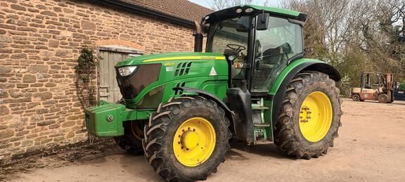 John Deere 6150 R Tractor €45,898