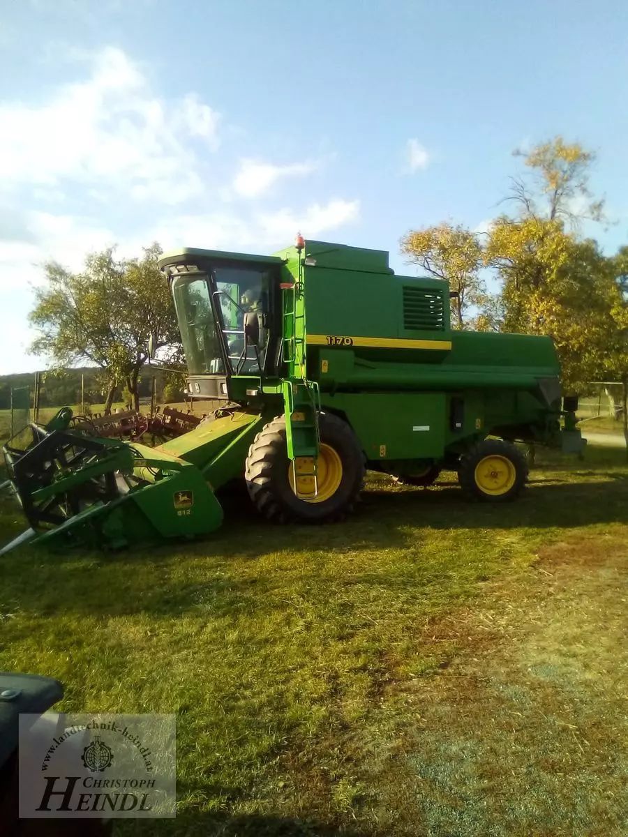 E-FARM: John Deere 1170 - Combine harvester - id A1SEI22 - €34,336 - Year of construction: 1999 - Engine hours: 3,300,Engine power (HP): 170,Austria