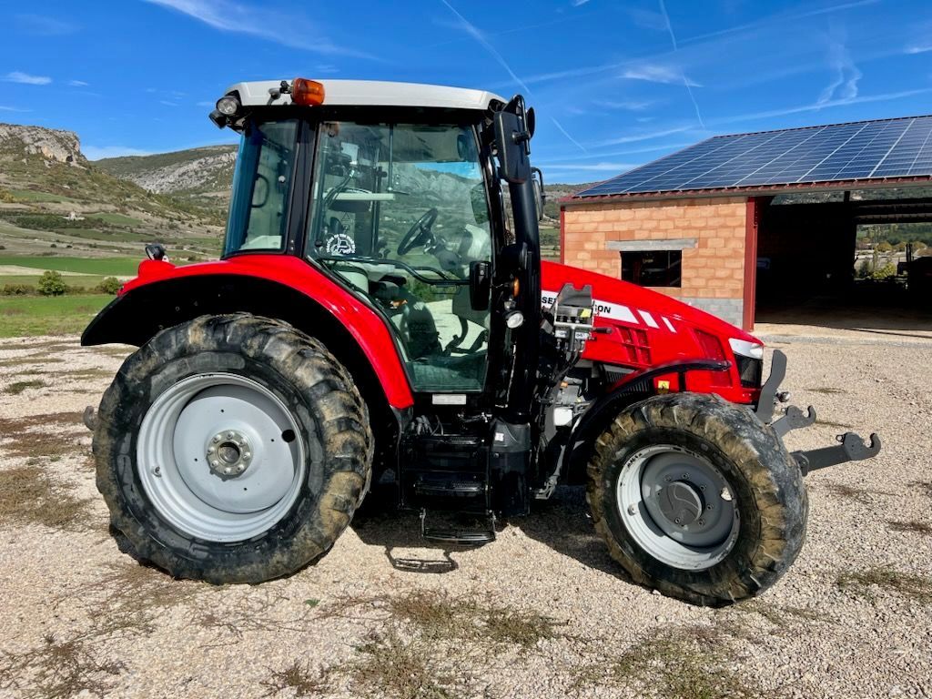 Massey Ferguson 5710 Traktor 49.500 €