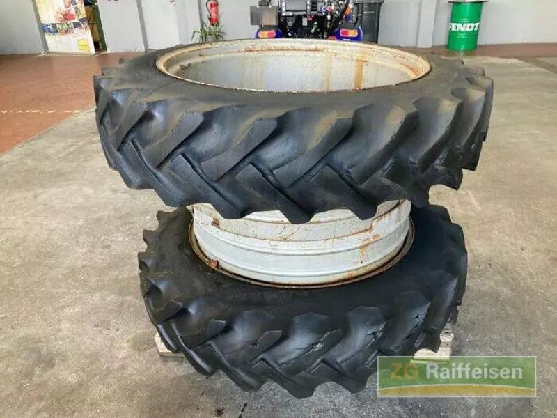 E-FARM: Firestone 12.4 r36 - Roue et chenille - id PXUQN7K - Allemagne