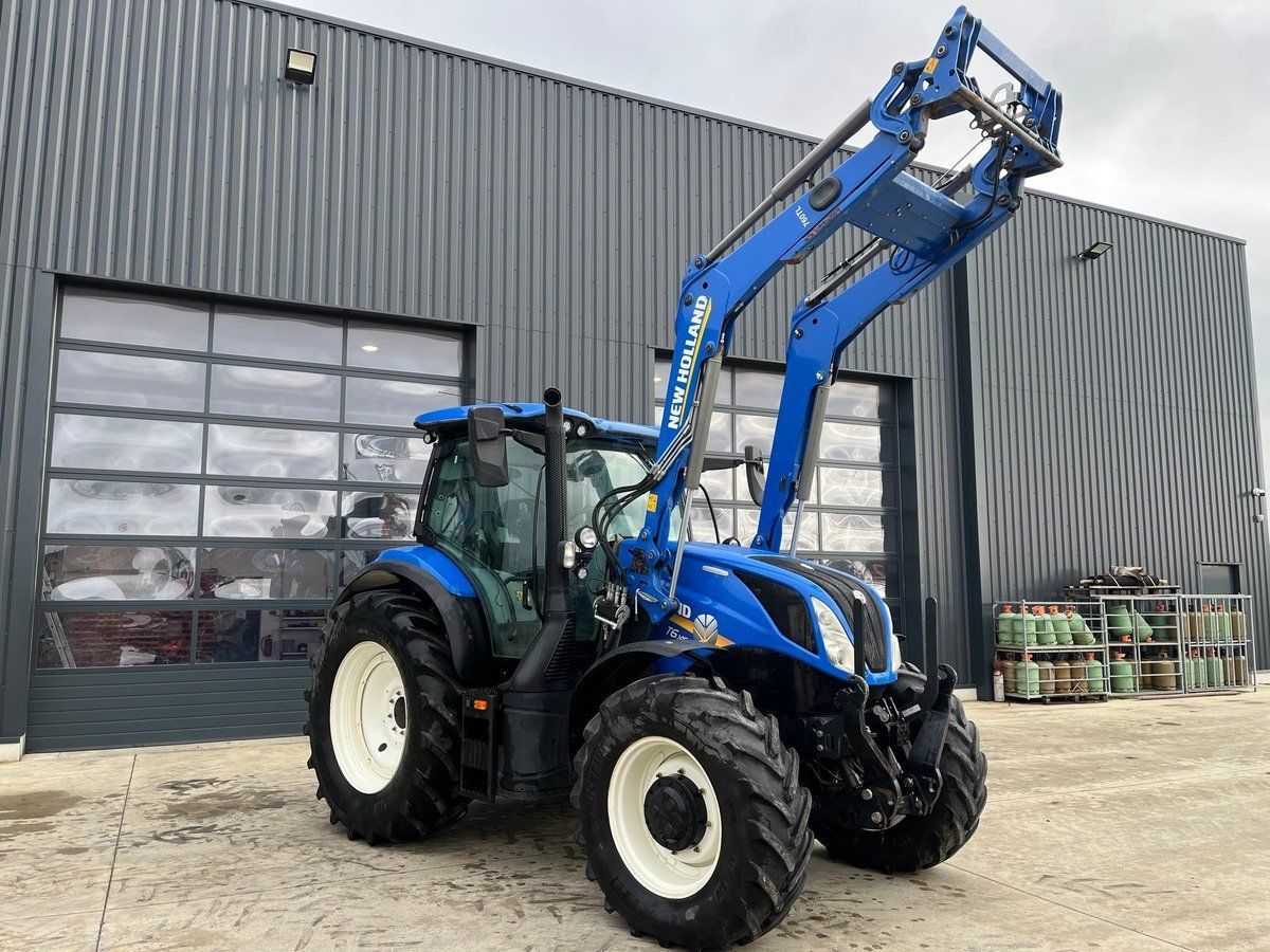 New Holland T6.145 Tractor €75,000