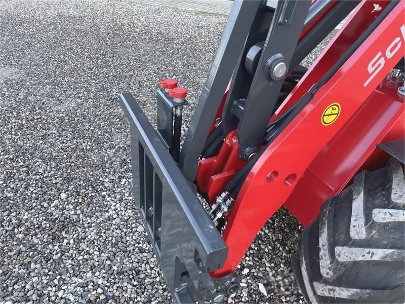 Schäffer 2028 mini_loader 31 902 €