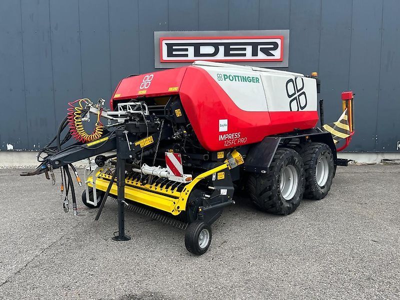 E-FARM: pöttinger impress 125 fc pro neue ketten - Baler - id SVDYRMD - €49,496 - Year of construction: 2020 - Total number of bales produced: 11,471,Germany