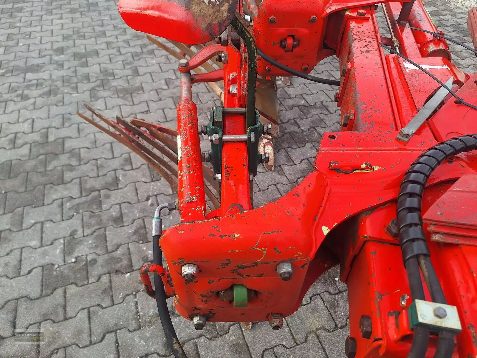 E-FARM: Vogel & Noot xms 4 1050 vs mit hydraulischer steinsicheurng u - Pług - id CUITFPX - 8186 € - Rok produkcji: 1999 - Austria