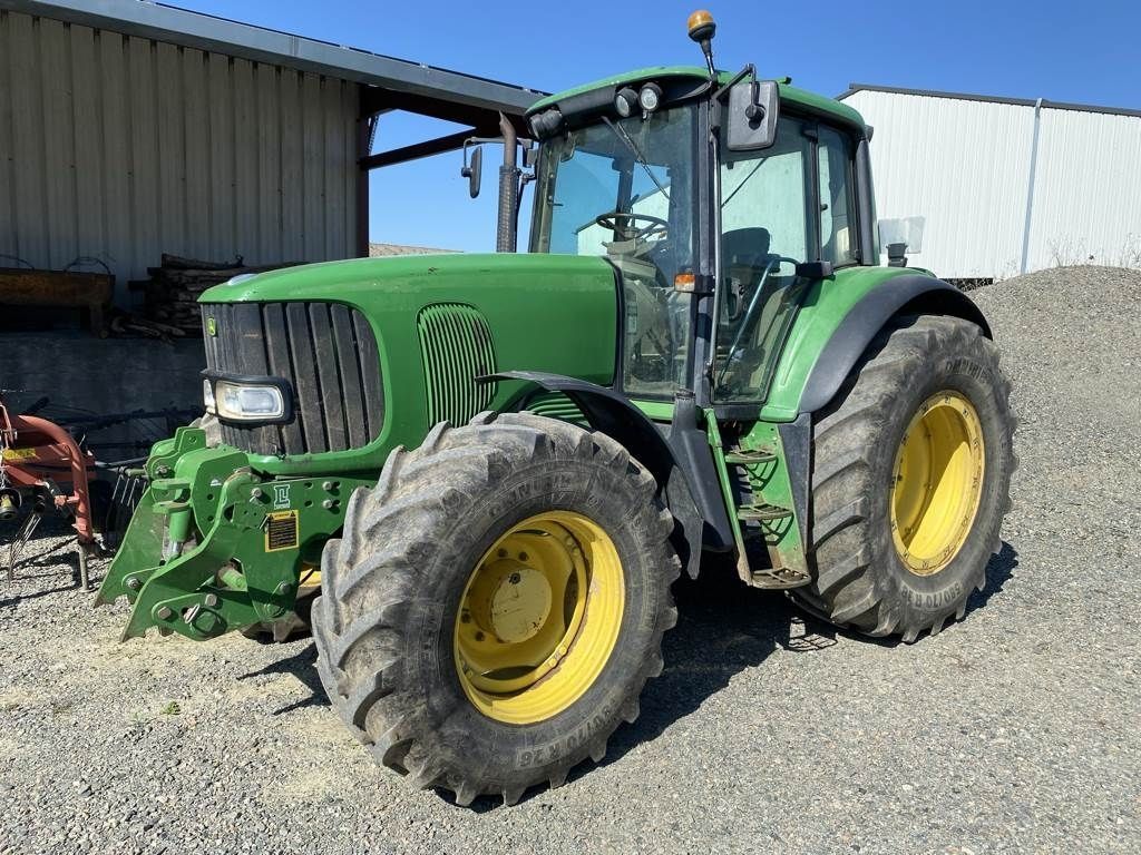 John Deere 6820 Premium Tractor €35,000