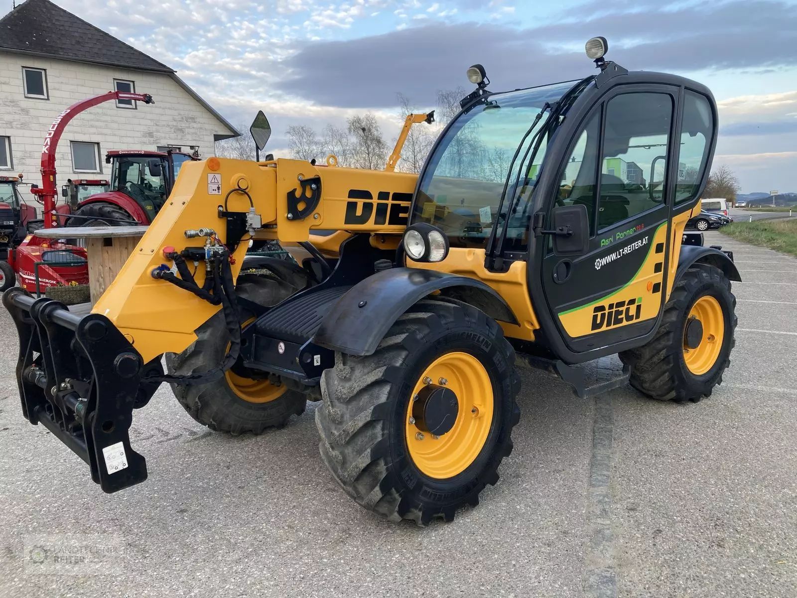 E-FARM: Dieci agri farmer 32-6 - Telehandler - id UM6DZJQ - €54,000 - Year of construction: 2020 - Engine hours: 615,Engine power (HP): 101,Austria