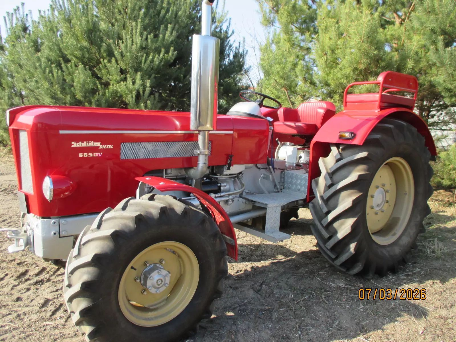 Schlüter super 650 v Tractor 38.500 €