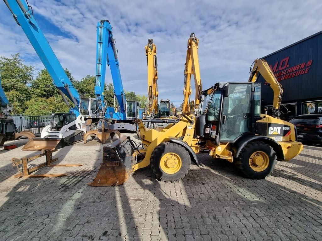 Caterpillar 906h Wheel loader €25,900