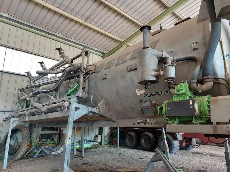 E-FARM: JOSKIN cuve - Équipement pour lisier autre - id FQJ6BSJ - 23 000 € - Année: 2010 - France