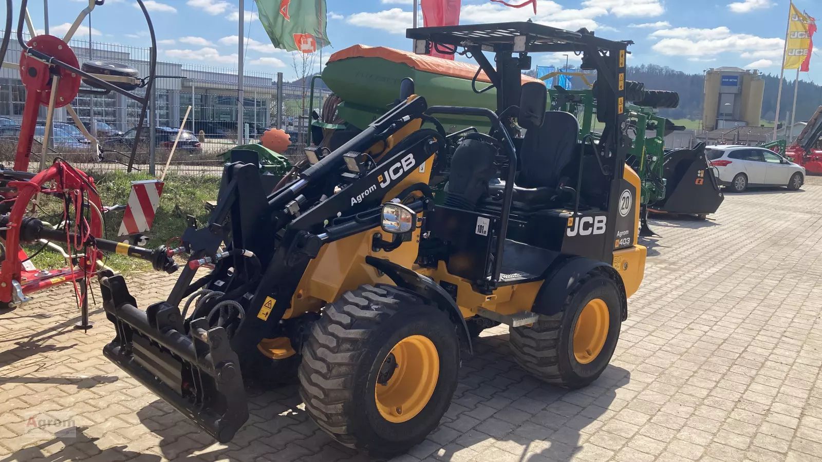E-FARM: JCB 403 - Chargeuse sur pneus - id VSJN3IN - Année: 2023 - Lecture du nombre d'heure: 30,Puissance du moteur (chevaux): 25,Allemagne