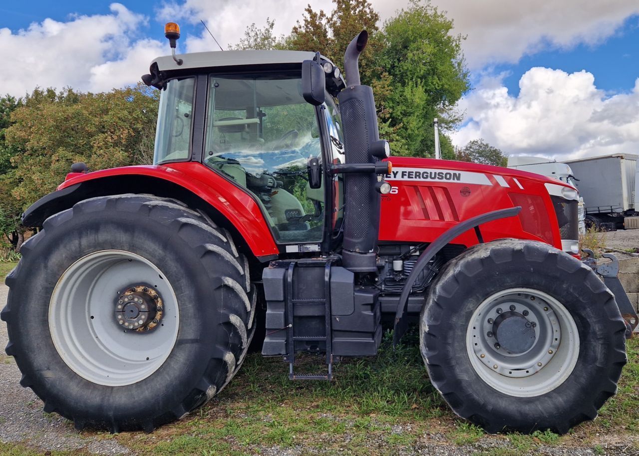 MAY E-FARM: Massey Ferguson 7726 - Traktor - id I5Z11N3 - Rok