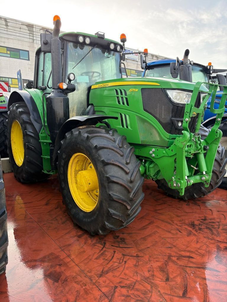 John Deere 6175 M Traktor 80 000 €