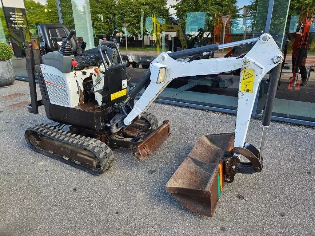 Bobcat e 10 Bager 10.022 €