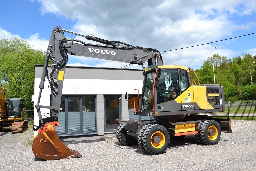 VOLVO ew 180 e Wheeled excavator €65,680