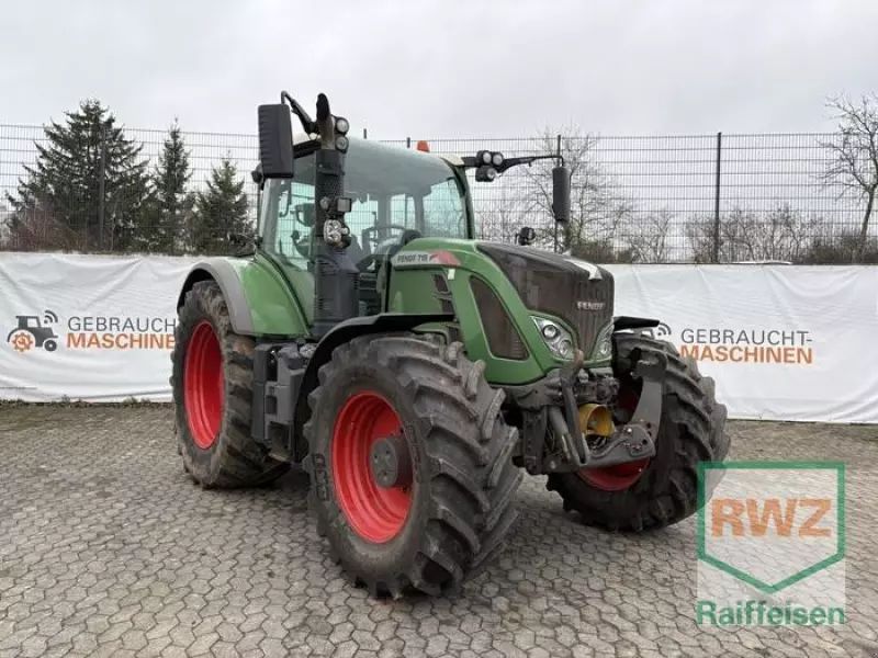 Fendt 718 Vario Tractor €73,109