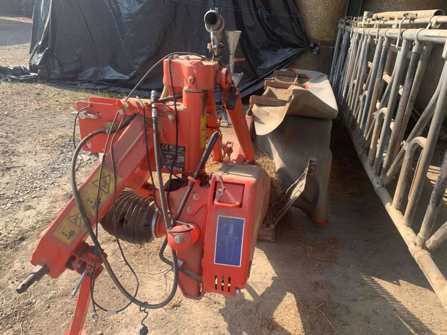 Kuhn GMD 310 FF Segadora 9500 €
