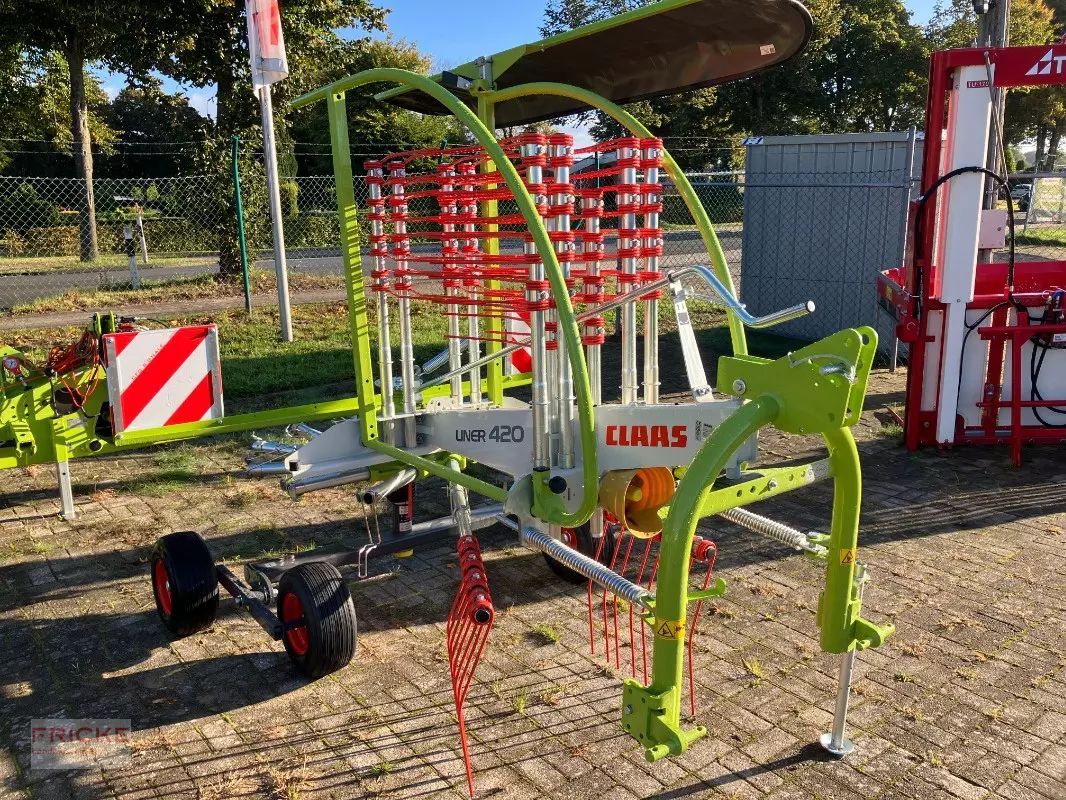 Claas Liner 420 Rake €8,550