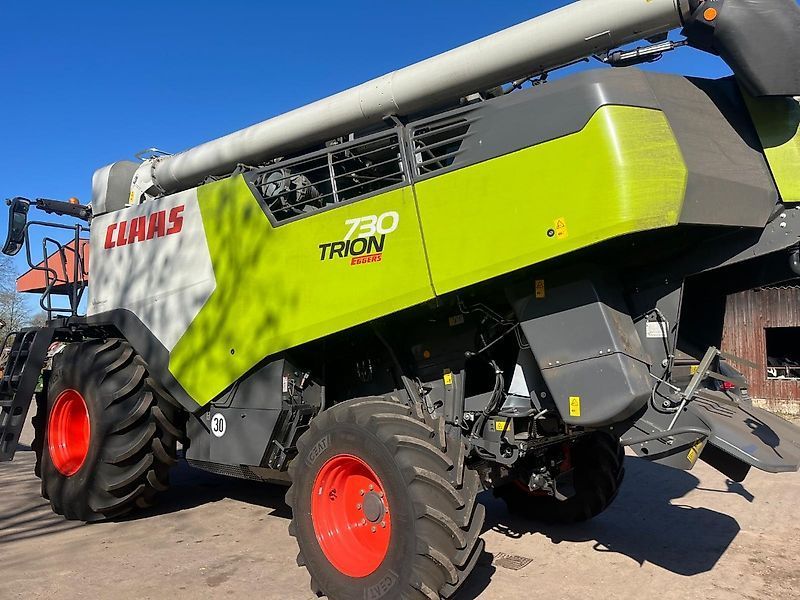 E-FARM: Claas Trion 730 - Moissoneuse-batteuse - id 4HHUNIJ - 285 000 € - Année: 2023 - Lecture du nombre d'heure: 235,Puissance du moteur (chevaux): 408,Allemagne