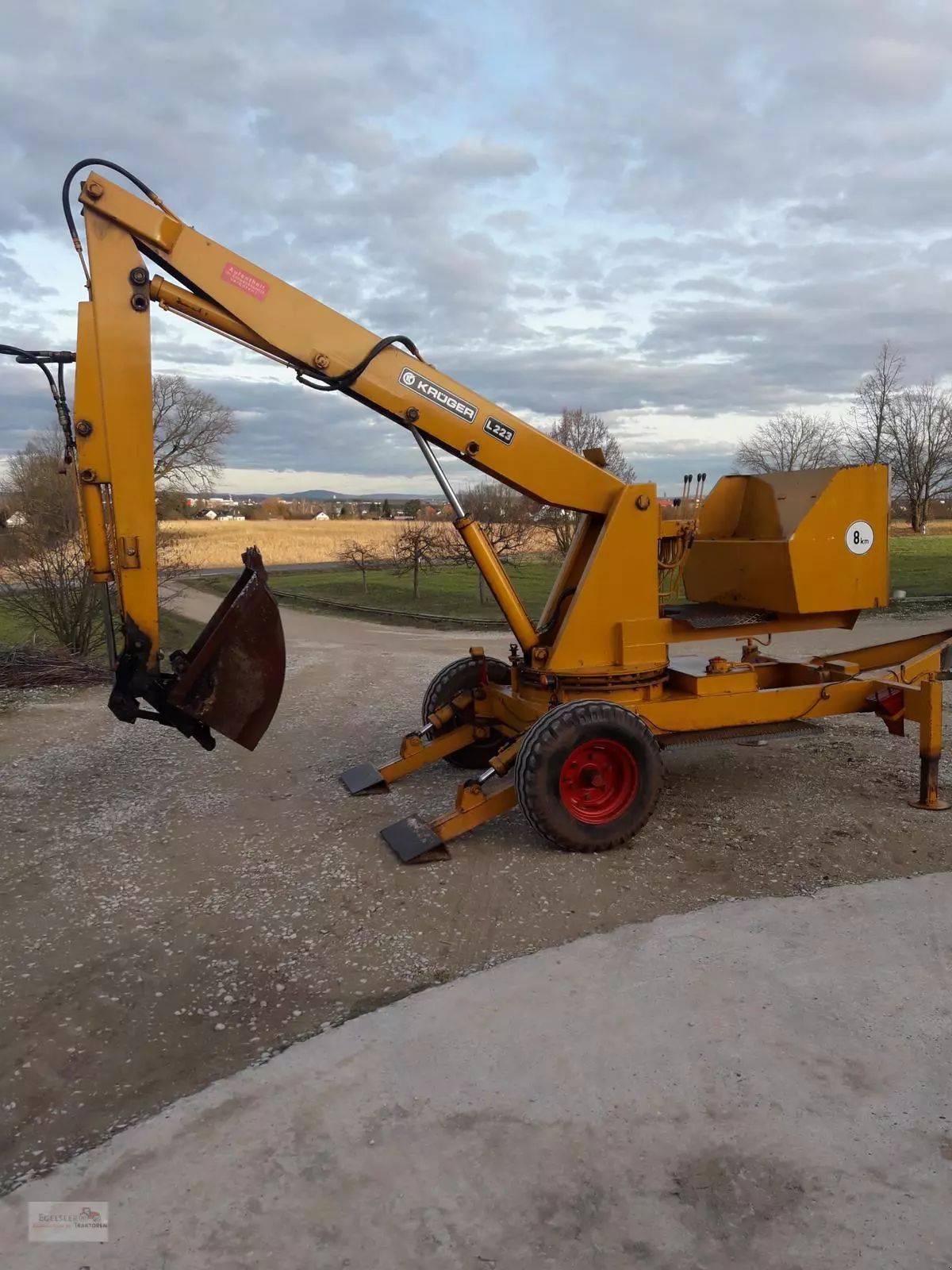 E-FARM: Kröger l223 - Bagger - id SVW8TLG - 8.300 € - Baujahr: 1983 - Deutschland