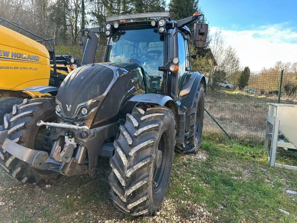 Valtra N 135 Tracteur