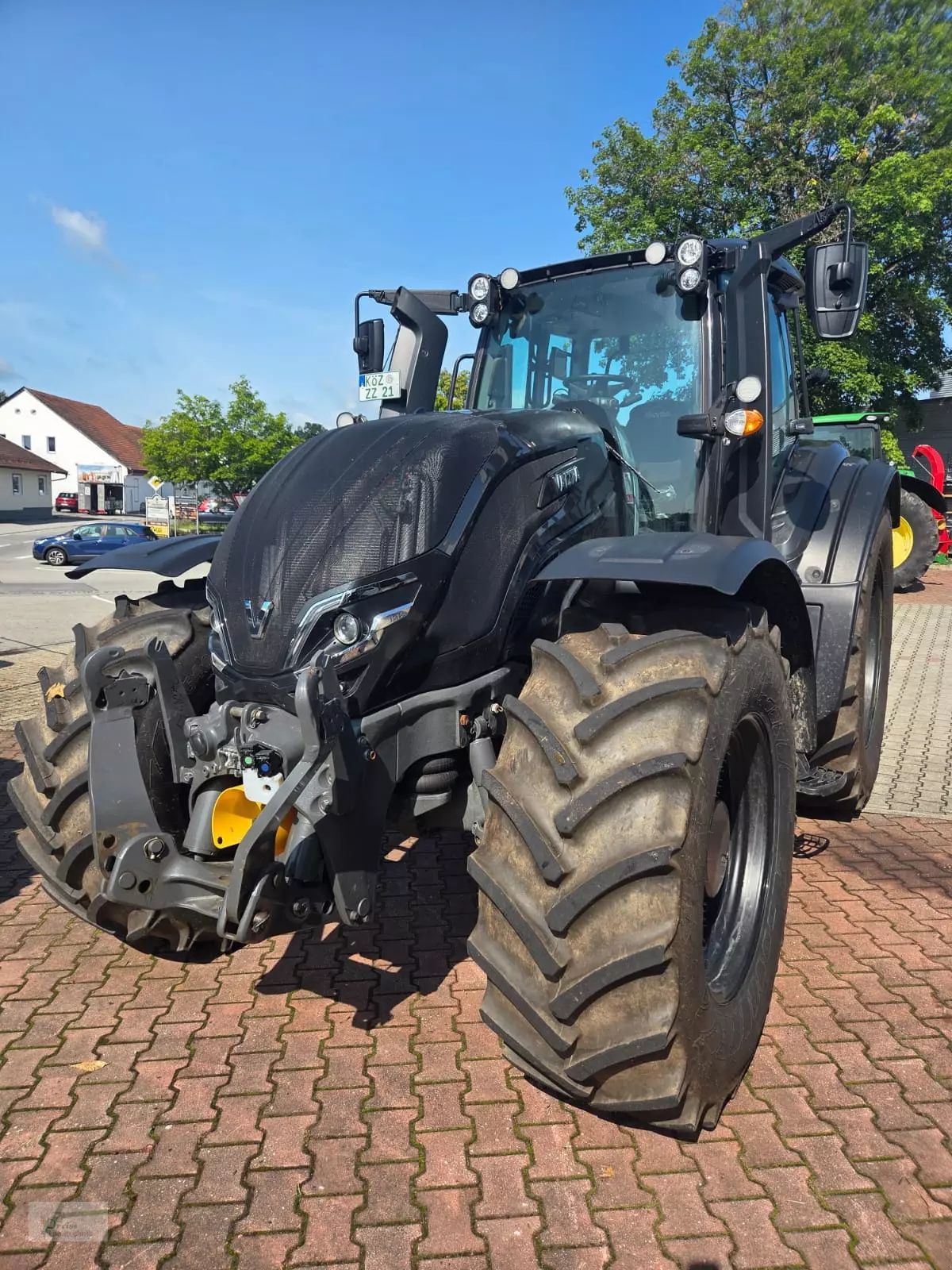E-FARM: Valtra T195 - Traktor - id NRVKXGL - 138.235 € - Baujahr: 2023 - Abgelesene Motorstunden: 700,Motorleistung (PS): 195,Deutschland