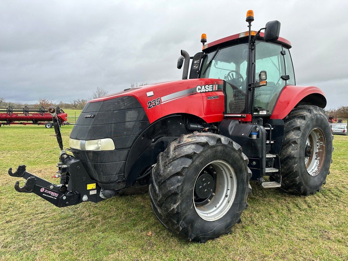 Case IH Magnum 235 tractor €61,000