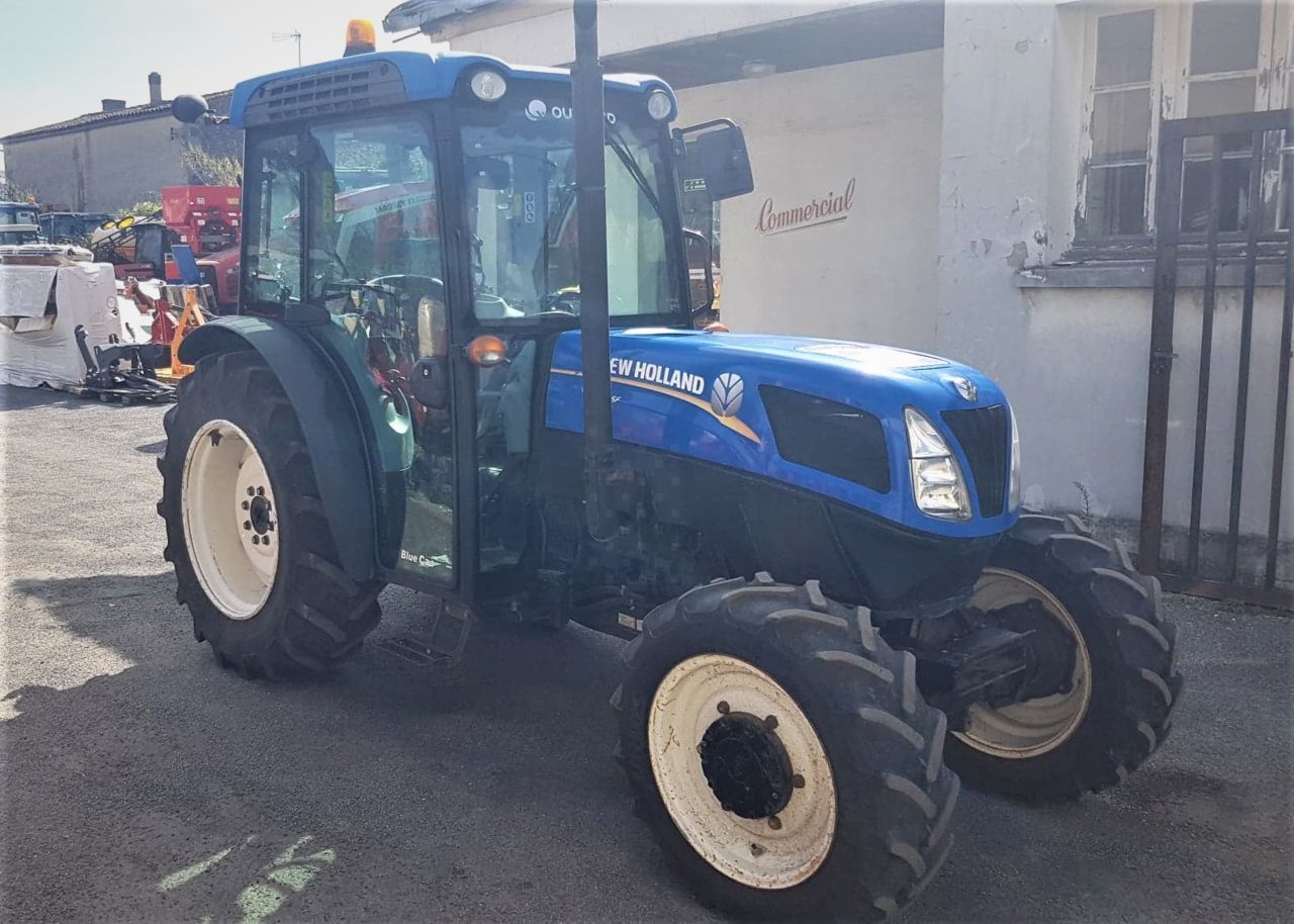 E-FARM: New Holland T4.95 - Traktor - id FR63LLF - 35.000 € - Leto izgradnje: 2016 - Število ur motorja: 2.750,Moč motorja (HP): 95,Francija