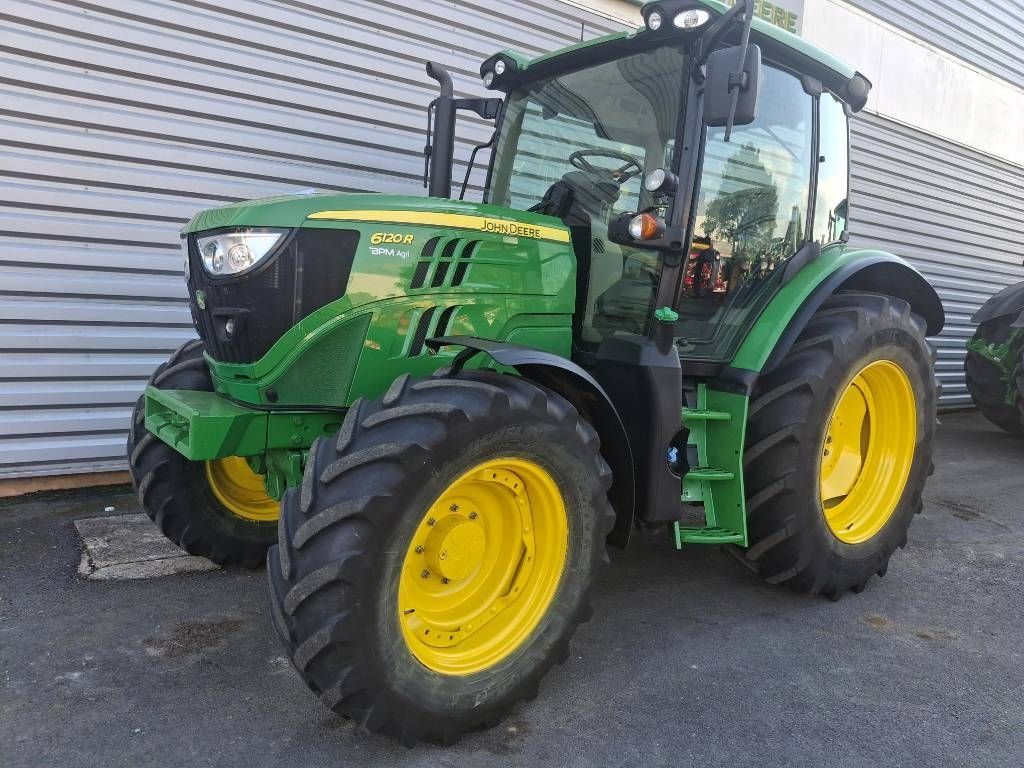 John Deere 6120 R Tractor 77.500 EUR