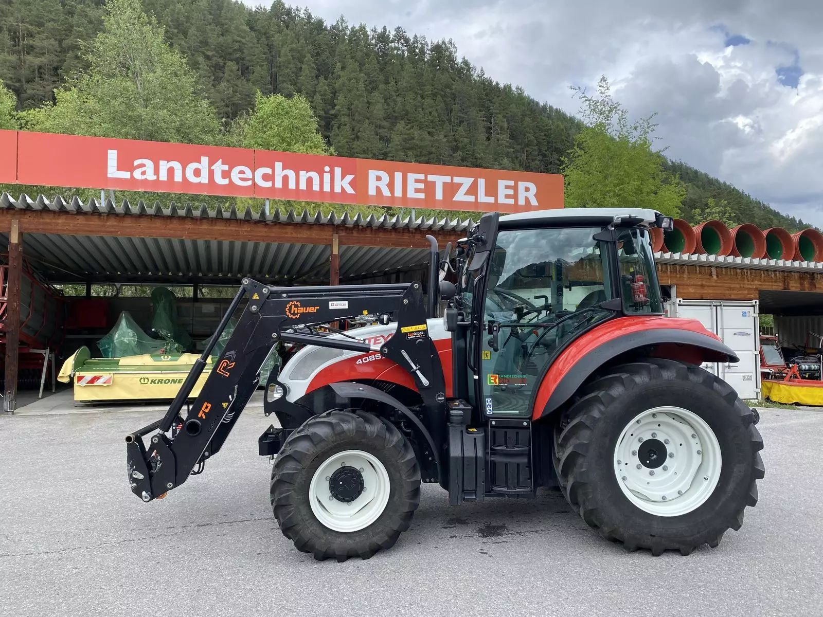 Steyr Kompakt 4085 Trattore 53.097 €