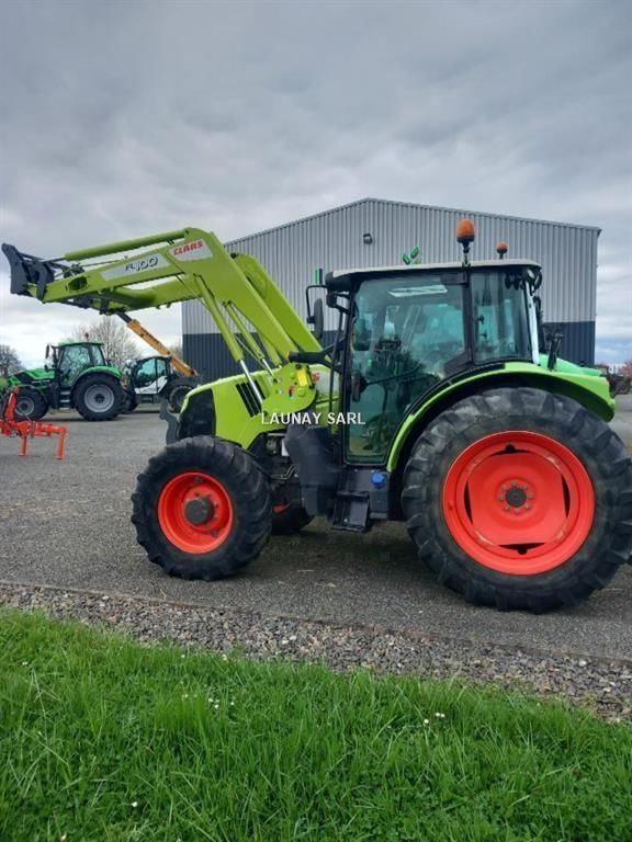 E-FARM: Claas Arion 420 - Traktor - id VEDZSTI - 46.500 € - Baujahr: 2016 - Abgelesene Motorstunden: 5.000,Motorleistung (PS): 100,Frankreich