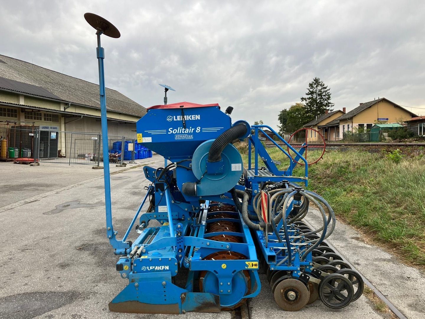 E-FARM: Lemken Solitär 8/400 DS - Drillkombination - id JHZIAYN - 28.333 € - Baujahr: 2012 - Österreich