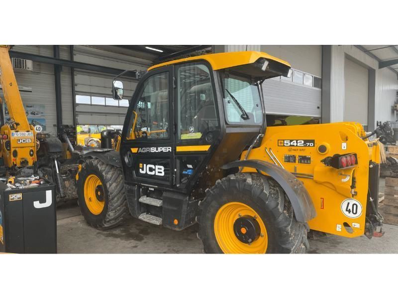 E-FARM: JCB 542 70 - Teleskoplader - id A9HJZSH - 50.000 € - Baujahr: 2019 - Abgelesene Motorstunden: 6.000,Motorleistung (PS): 130,Frankreich