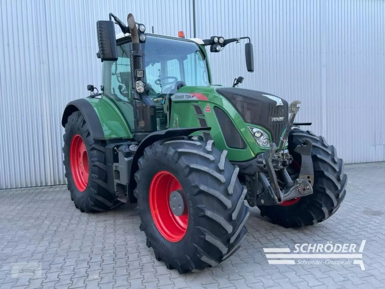 Fendt 724 Vario Profi Plus Traktor 84.885 €