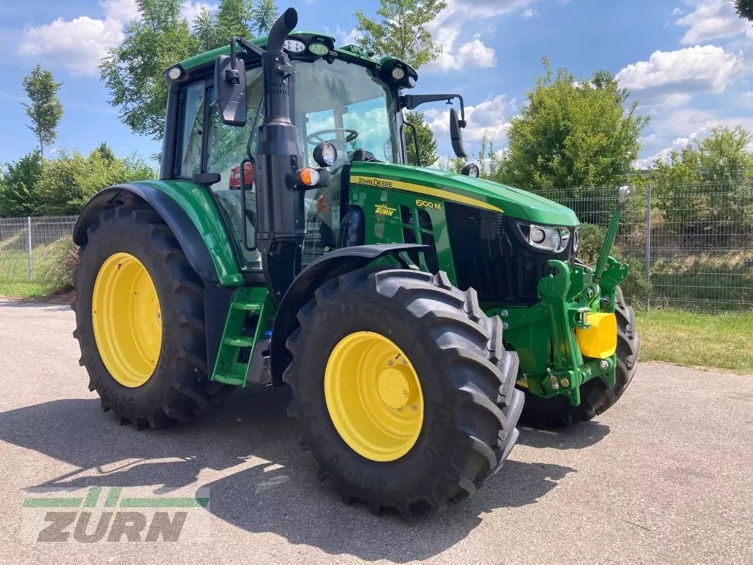 E-FARM: John Deere 6100 M - Traktorius - id KMVA2R9 - 107 000 € - Gamybos metai: 2024 - Variklio darbo valandos: 350,Variklio galia (AG): 100,Vokietija