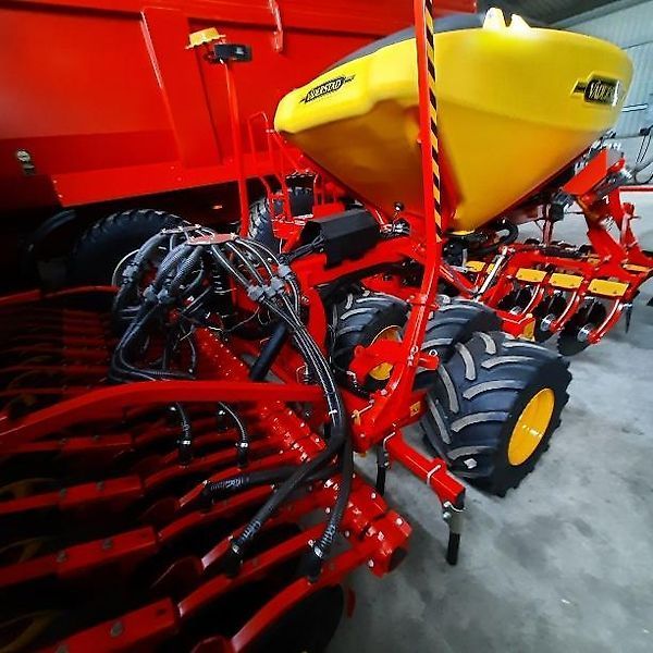 VÄDERSTAD Spirit R 300S Siewnik rzędowy/agregat uprawowo-siewny 52 900 €