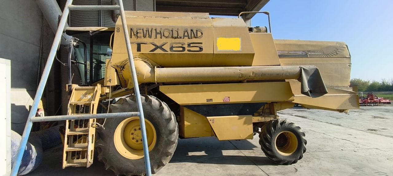 New Holland TX 65 Kombájn 18 500 EUR